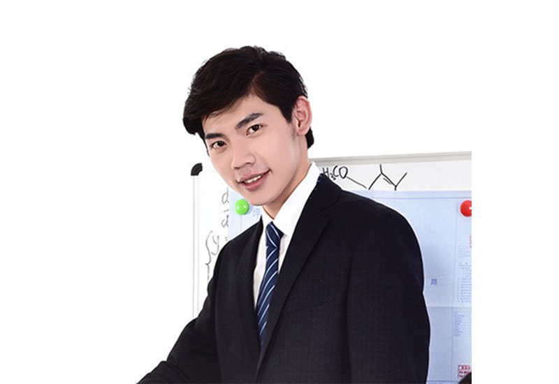 After conducting an on-site inspection of the Yeshi tin Box Factory, the customer quickly signed a contract with us